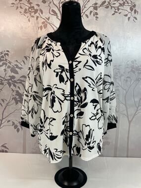 Ivy Ridge Womens XL Black White Floral Sheer Sleeve Rhinestone Button Top Blouse